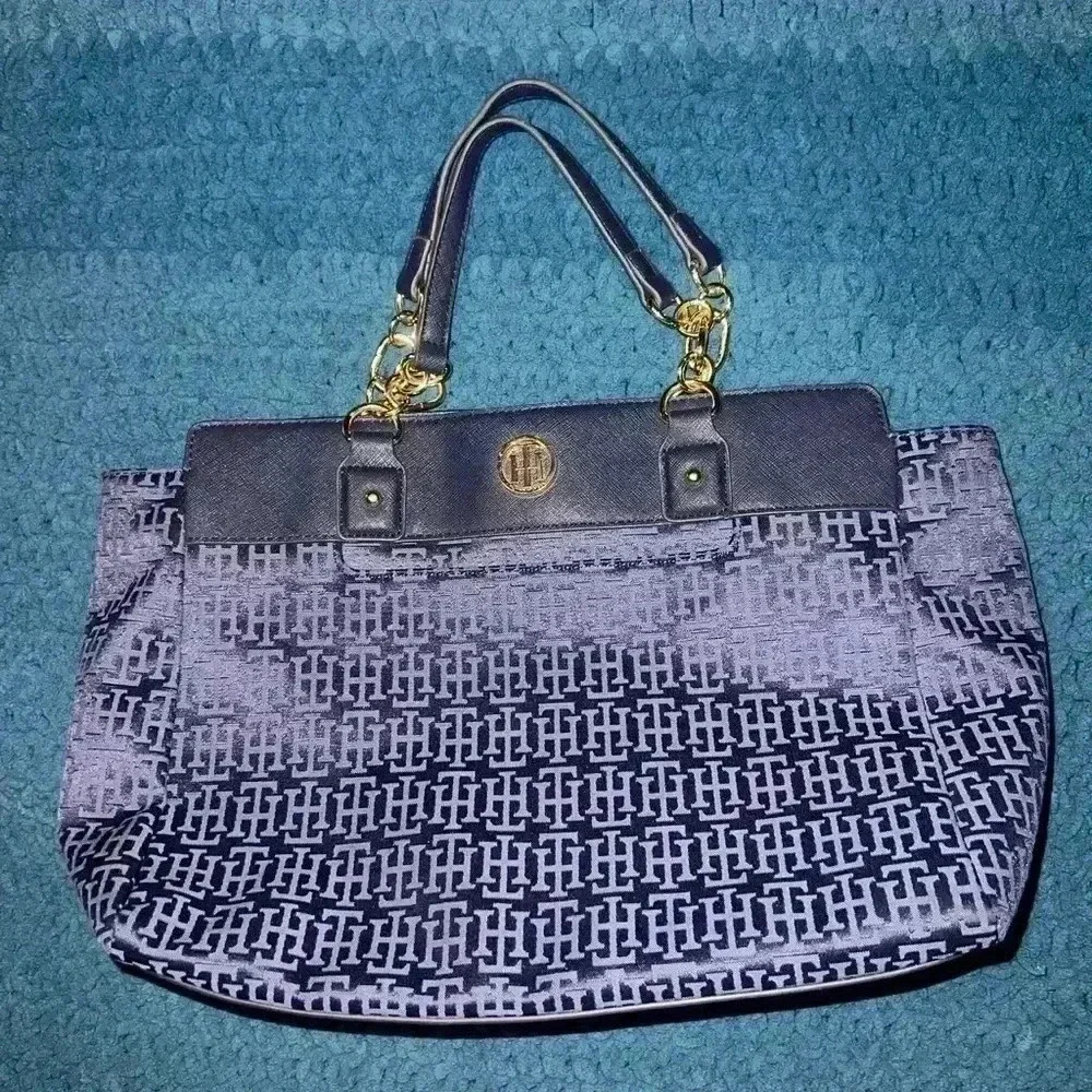 Tommy Hilfigure Blue Bag